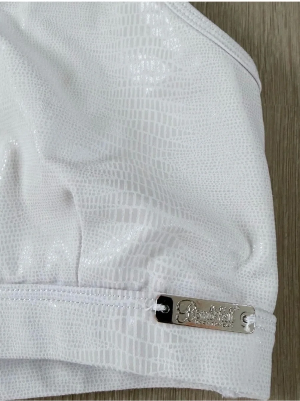 Bombshell Sportswear White python shine High-Waist Seamless Leggings and Top - Picture 9 of 16